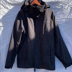Patagonia men’s jacket with zip in jacket